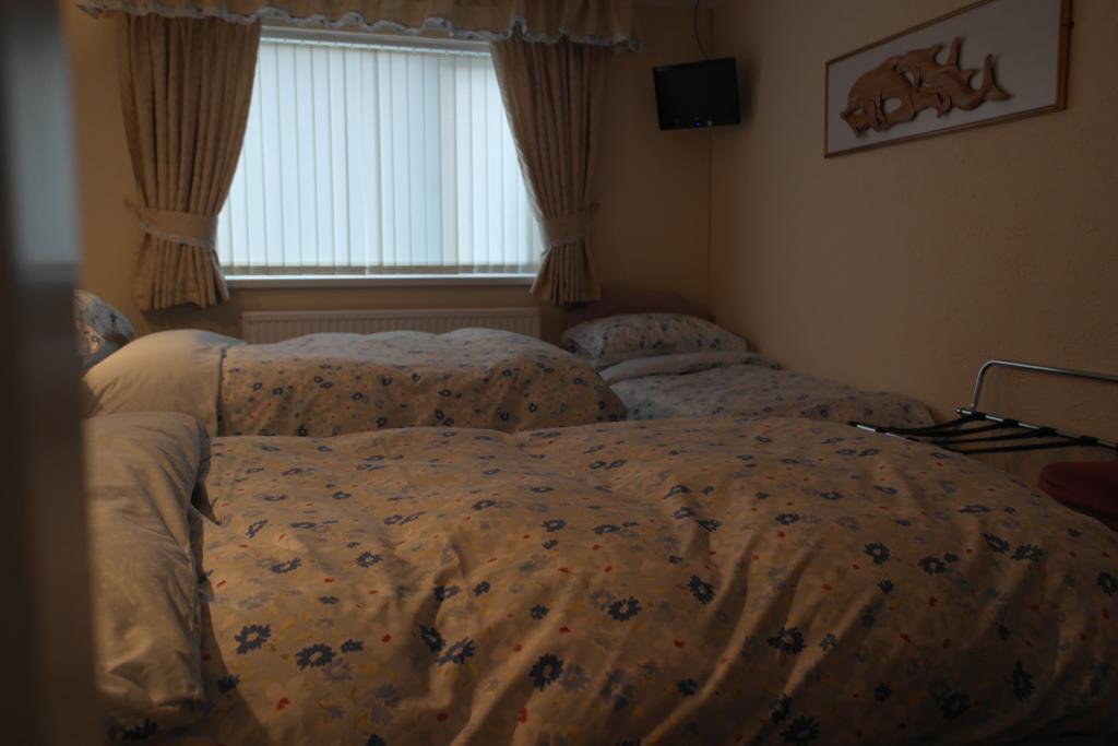 Monravon Guest House Holyhead Pokój zdjęcie