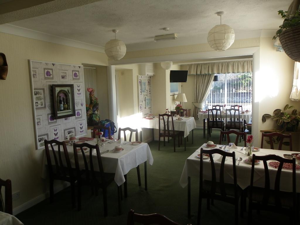 Monravon Guest House Holyhead Zewnętrze zdjęcie